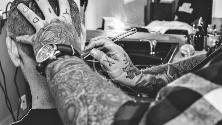 tattooed-barber-771x434